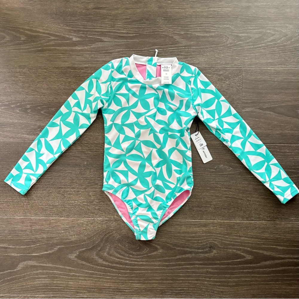 Feather 4 Arrow Wave Chaser Surf Suit - Size 10 NEW!